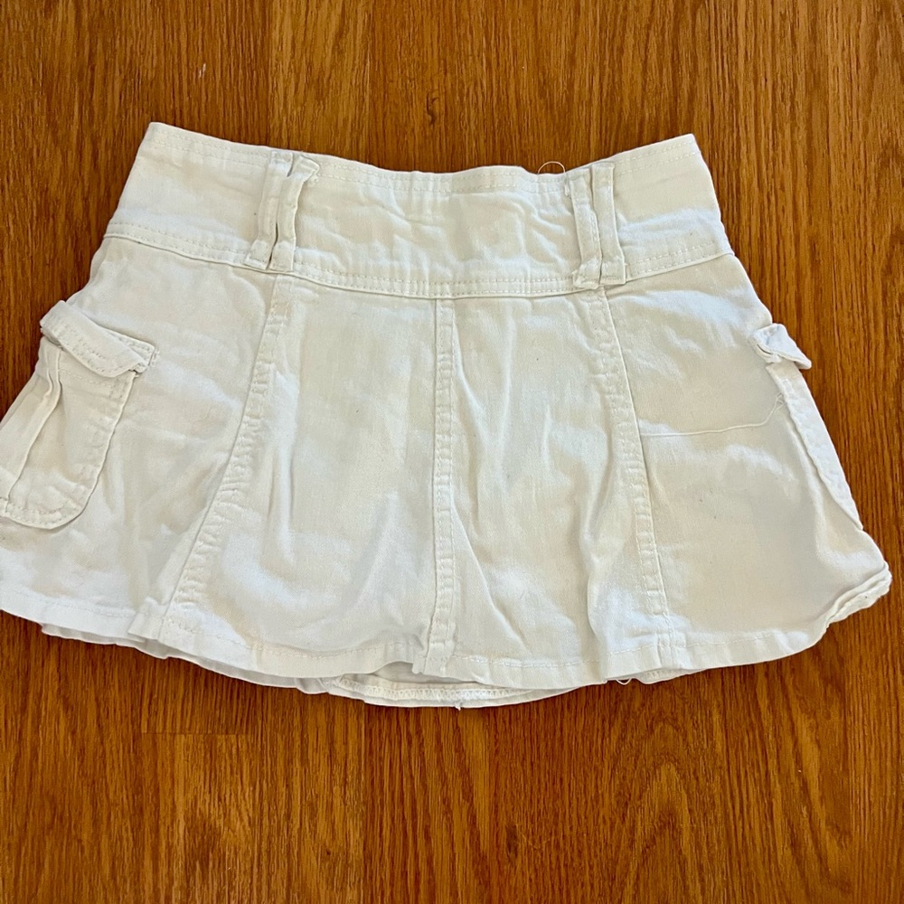 Women's White Casual Skorts